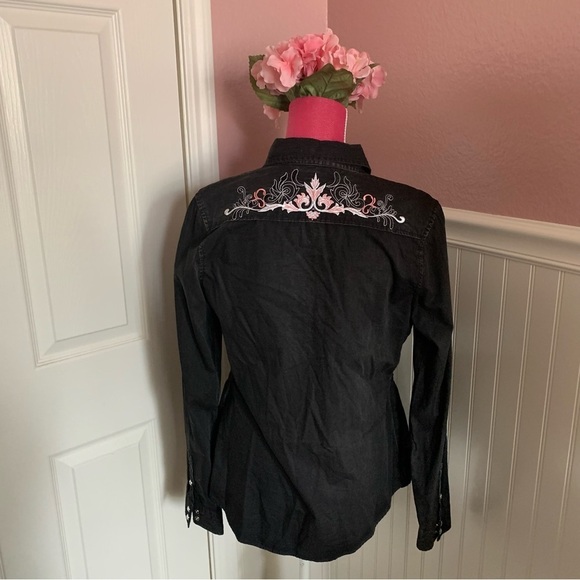 Black Denim Cowgirl Button Down with Pearl Buttons, Pink/White Embroidery - Picture 7 of 10